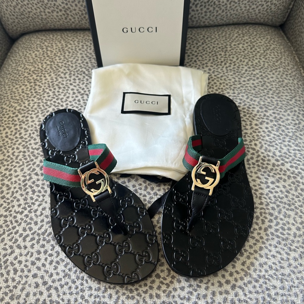 Gucci Black Flip Flops with Green and Red Accents